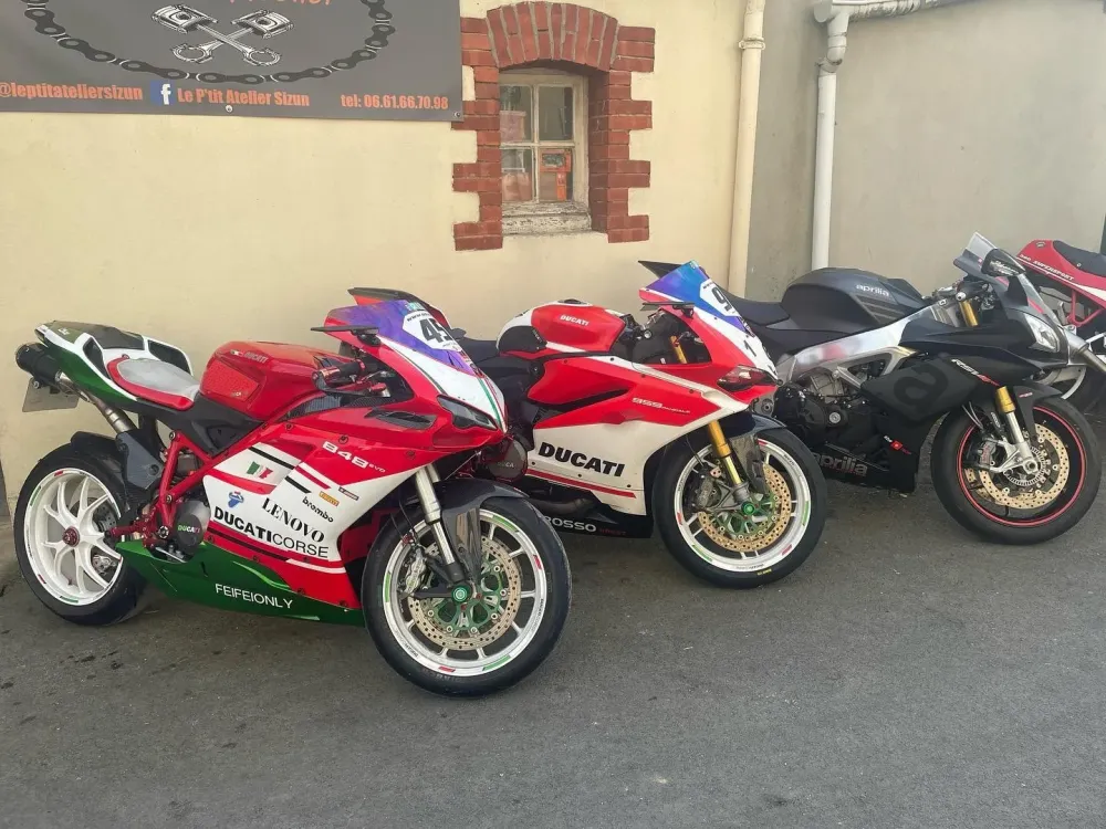 Dépôt vente motos à Sizun